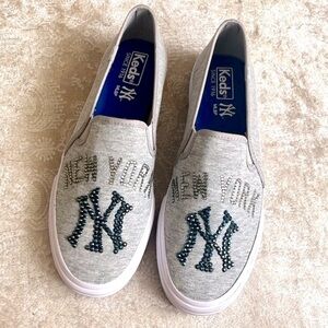 Brand New Keds New York Yankees Custom Bling Beaded Gray Slip On Sneakers MLB